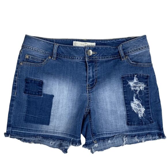 C est. 1946 Women's size Stretch denim Cutoff patched distressed 4" Jean shorts - Picture 2 of 15